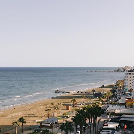 Top Floor Sea View Finikoudes Carisa Ithaki Court Apartment Larnaca Bagian luar foto