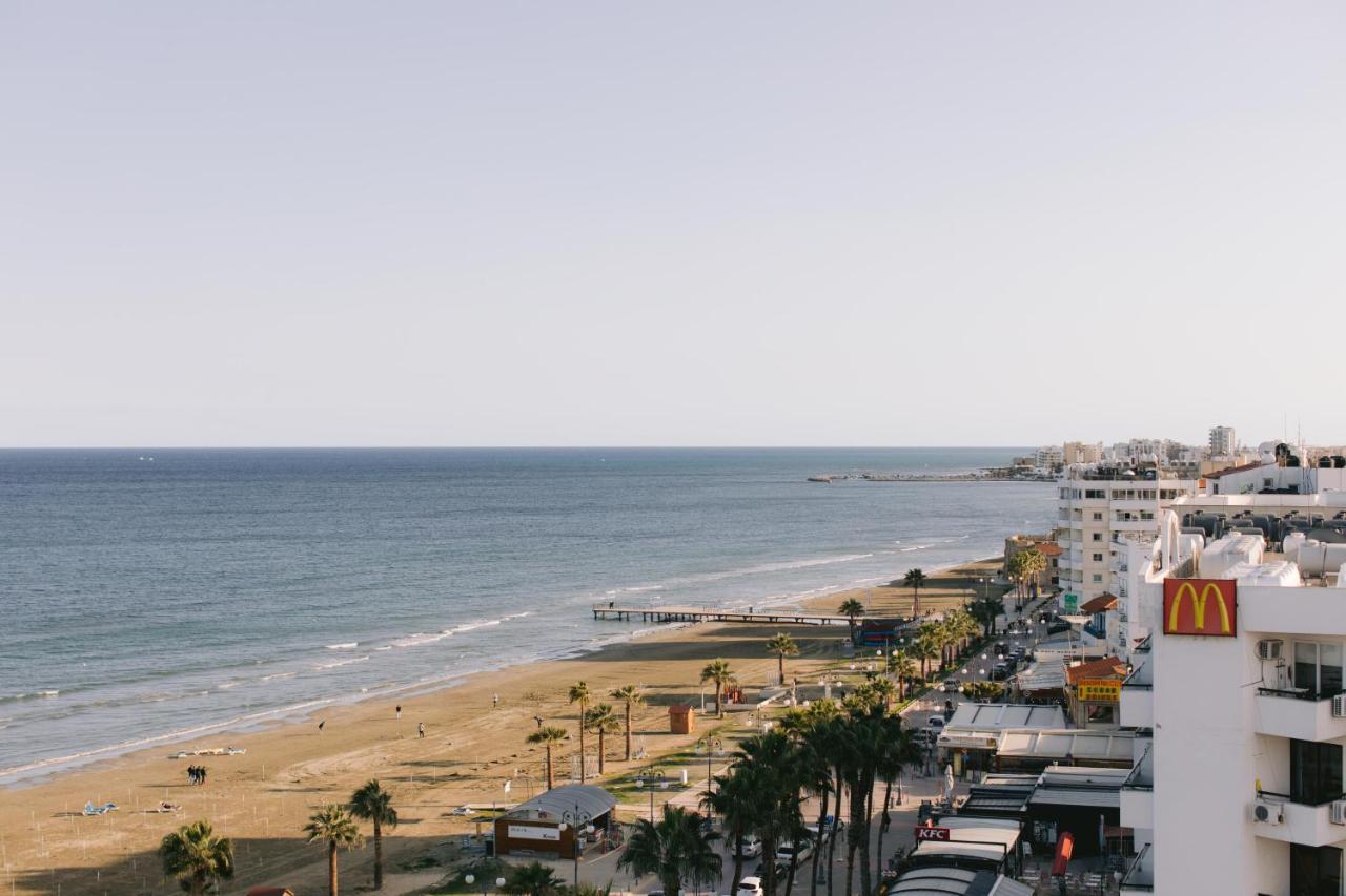 Top Floor Sea View Finikoudes Carisa Ithaki Court Apartment Larnaca Bagian luar foto